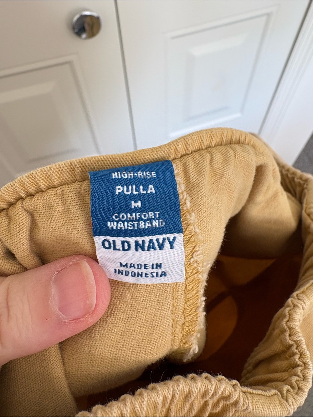Old Navy High Rise Pulla Utility Pant Mustard Yellow Size Medium - Picture 3 of 3